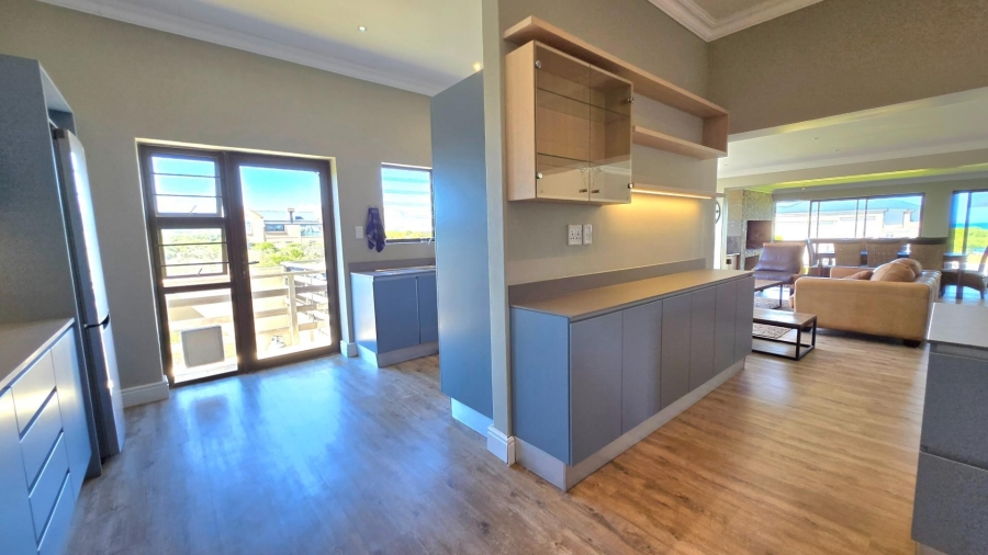 4 Bedroom Property for Sale in Kleinbaai Western Cape